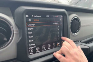 Jeep Cherokee Screen Not Turning on: Quick Fixes & Solutions